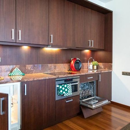 Cozy River-Side Apartment Right In リガ エクステリア 写真